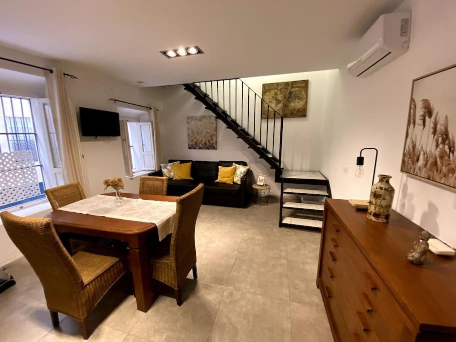 Moderno Duplex En La Tacita De Plata Apartment Cadiz Bagian luar foto